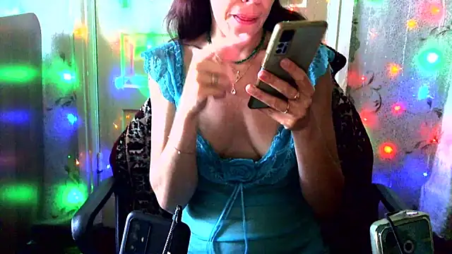 Snapshot of Ladywinter chatting on 06-22-26, 02:36 Ladywinter online show from 06-22-26, 02:36