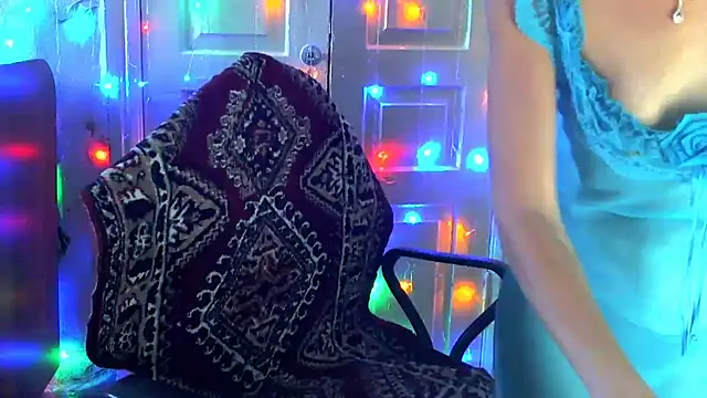 Snapshot of Ladywinter chatting on 09-21-25, 02:55 Ladywinter online show from 09-21-25, 02:55