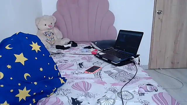 lady hot2xx online show from 03-10-26, 04:11