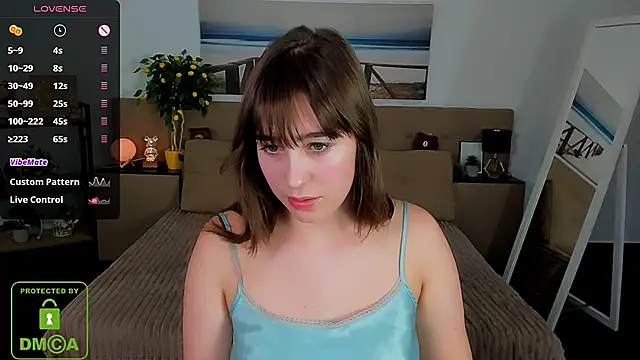 Snapshot of _Eliizabeth_ chatting on 03-08-25, 02:12 Eliizabeth online show from 03-08-25, 02:12
