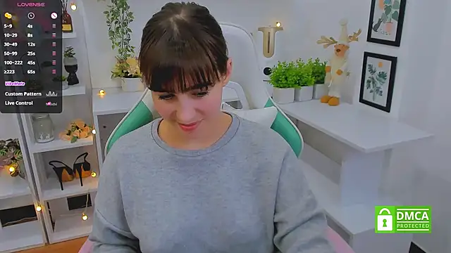 Snapshot of _Eliizabeth_ chatting on 03-22-25, 04:14 Eliizabeth online show from 03-22-25, 04:14