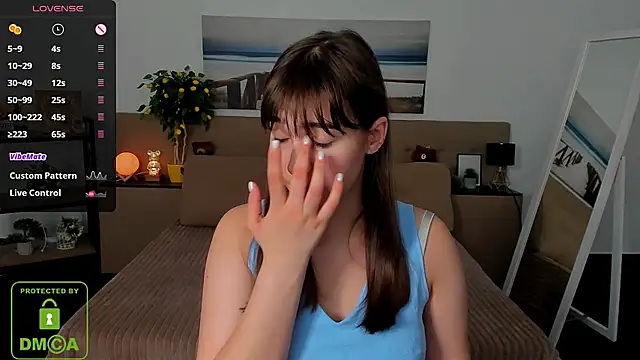 Snapshot of _Eliizabeth_ chatting on 03-04-25, 02:27 Eliizabeth online show from 03-04-25, 02:27