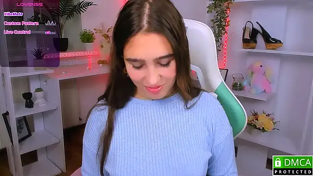  Eliizabeth  online show from 11-10-25, 10:48