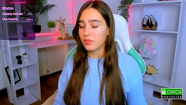  Eliizabeth  online show from 11-28-25, 09:26