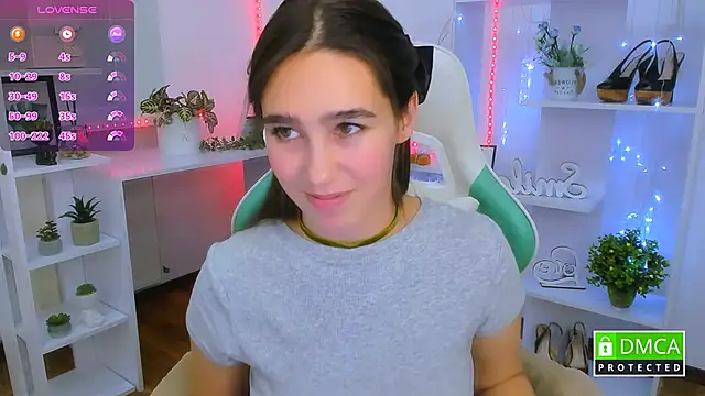  Eliizabeth  online show from 01-12-26, 10:36