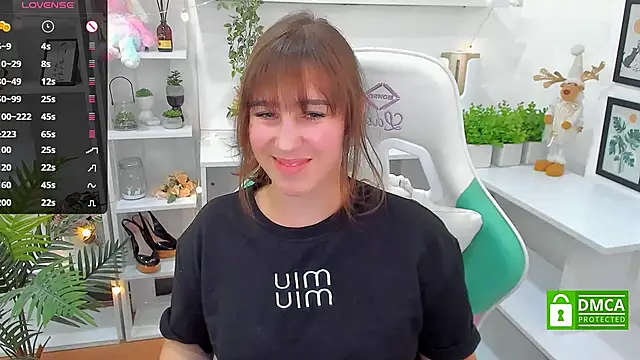 Snapshot of _Eliizabeth_ chatting on 03-17-25, 03:25 Eliizabeth online show from 03-17-25, 03:25