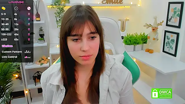Snapshot of _Eliizabeth_ chatting on 02-22-25, 02:50 Eliizabeth online show from 02-22-25, 02:50