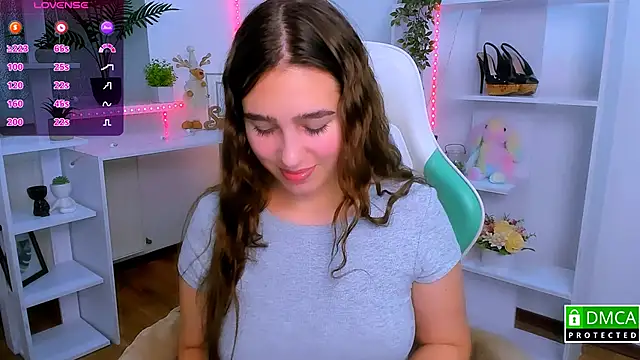  Eliizabeth  online show from 11-22-25, 10:08