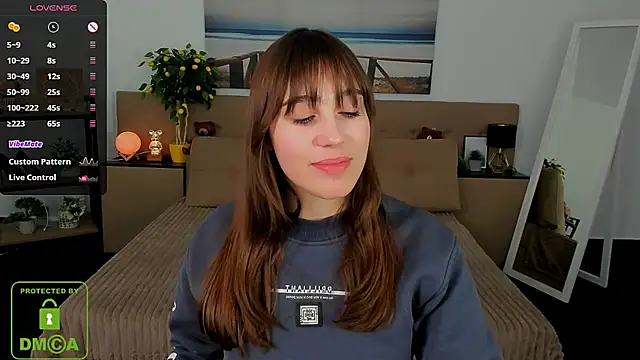 Snapshot of _Eliizabeth_ chatting on 03-12-25, 11:01 Eliizabeth online show from 03-12-25, 11:01