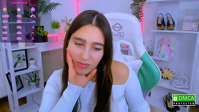  Eliizabeth  online show from 12-17-25, 09:31