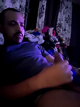 Snapshot of KingZilla2023 chatting on 03-19-26, 04:34 KingZilla2023 online show from 03-19-26, 04:34