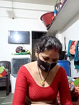 Snapshot of Riyaa-Devi chatting on 09-11-25, 04:12 Riyaa-Devi online show from 09-11-25, 04:12