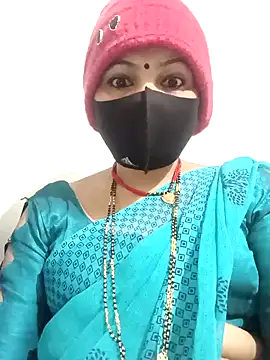Snapshot of Riyaa-Devi chatting on 01-07-25, 05:42 Riyaa-Devi online show from 01-07-25, 05:42