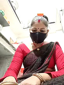 Snapshot of Riyaa-Devi chatting on 01-10-25, 05:45 Riyaa-Devi online show from 01-10-25, 05:45