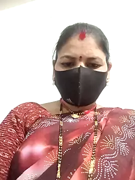 Snapshot of Riyaa-Devi chatting on 02-10-25, 06:03 Riyaa-Devi online show from 02-10-25, 06:03