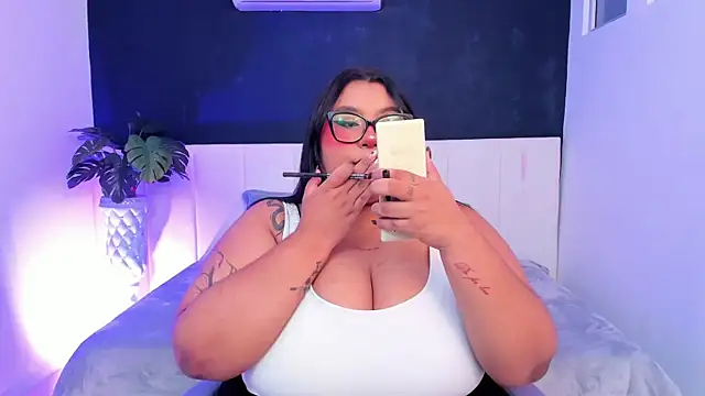 Snapshot of tifanny_bigboobs11 chatting on 06-21-26, 10:54 tifanny bigboobs11 online show from 06-21-26, 10:54