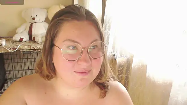 AmylleStar online show from 09-28-25, 06:53