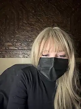 Snapshot of Mayoosh6 chatting on 02-15-25, 06:23 Mayoosh6 online show from 02-15-25, 06:23