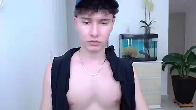 Snapshot of adrian_morelly chatting on 12-10-24, 07:32 adrian morelly online show from 12-10-24, 07:32