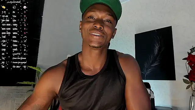 Snapshot of DannSmmith chatting on 02-25-26, 06:35 DannSmmith online show from 02-25-26, 06:35