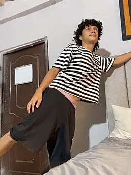 Cherry boy 18 online show from 04-16-26, 05:25