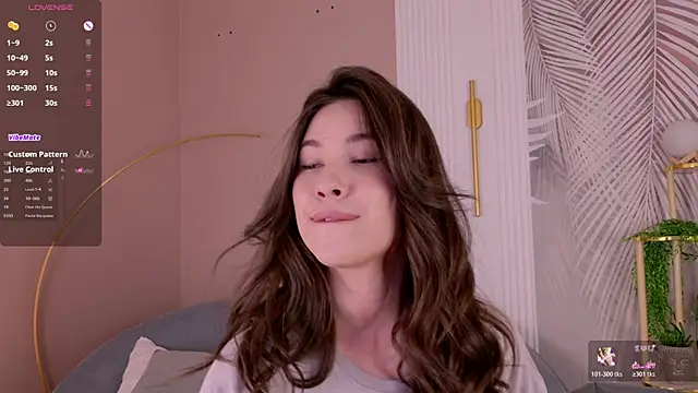 Marie Diaze online show from 05-18-26, 05:13