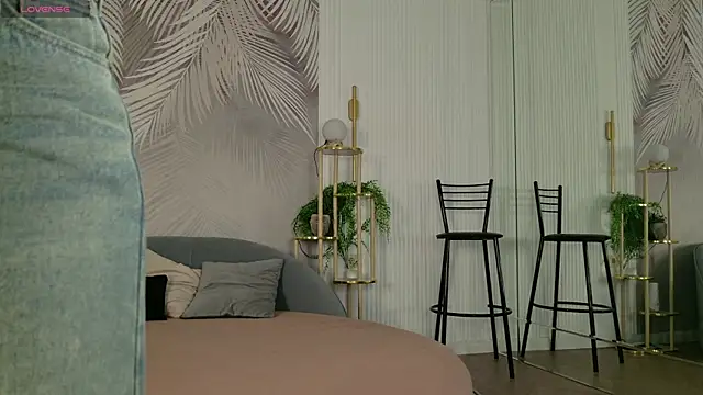 Snapshot of Marie_Diaze chatting on 06-29-26, 05:03 Marie Diaze online show from 06-29-26, 05:03