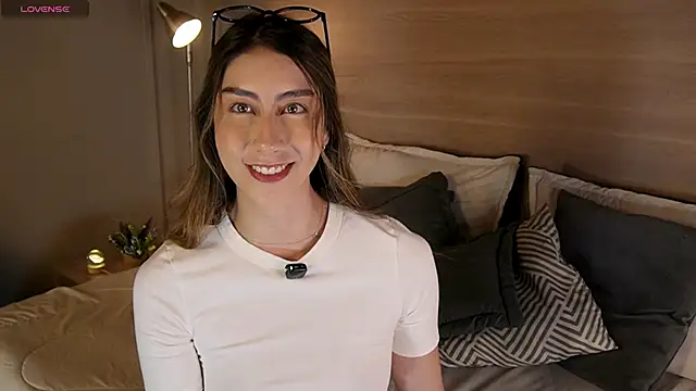 Snapshot of lua_ferch__ chatting on 02-13-26, 01:00 lua ferch online show from 02-13-26, 01:00