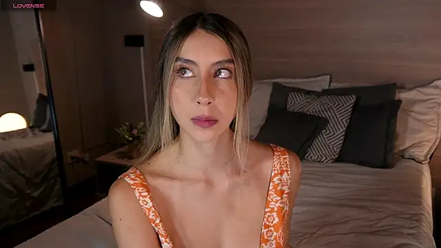 Snapshot of lua_ferch__ chatting on 05-30-26, 01:17 lua ferch online show from 05-30-26, 01:17