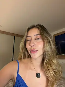 Snapshot of lua_ferch__ chatting on 05-18-26, 10:58 lua ferch online show from 05-18-26, 10:58