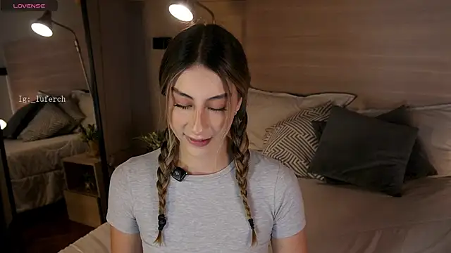Snapshot of lua_ferch__ chatting on 05-22-26, 01:09 lua ferch online show from 05-22-26, 01:09