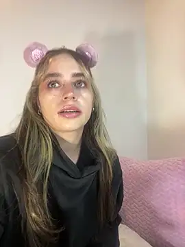 Natalia Suarez online show from 10-31-25, 03:25