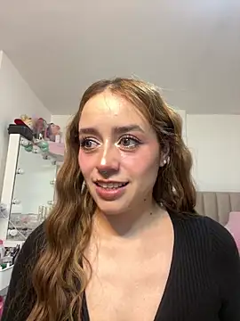Snapshot of Natalia_Suarez chatting on 05-03-26, 01:22 Natalia Suarez online show from 05-03-26, 01:22