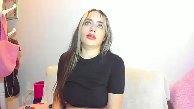 Natalia Suarez online show from 11-04-25, 02:26