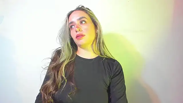 Natalia Suarez online show from 10-02-25, 02:15