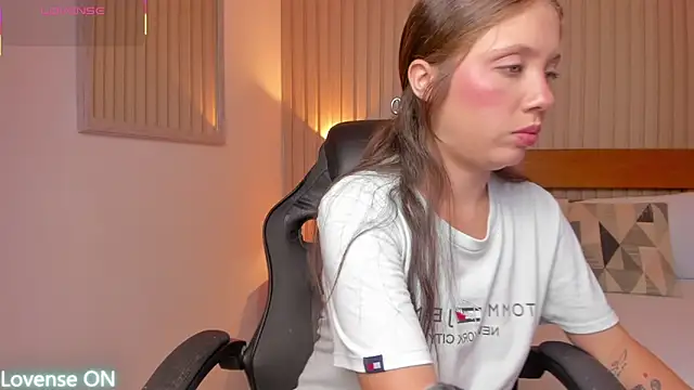 nataly rodri online show from 11-30-25, 02:12