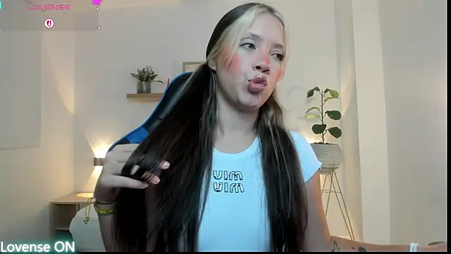 nataly rodri online show from 05-15-26, 02:20