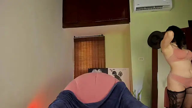 Emma  Blanco online show from 09-15-25, 03:01