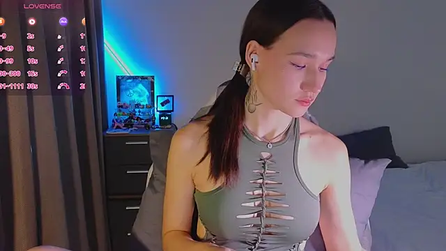 shey1i online show from 11-08-25, 01:03