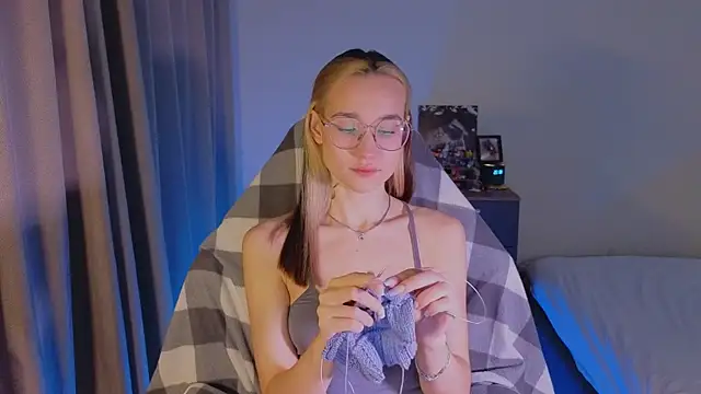 shey1i online show from 12-19-25, 03:36