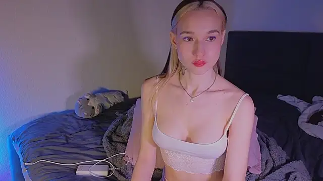 shey1i online show from 02-10-26, 09:14