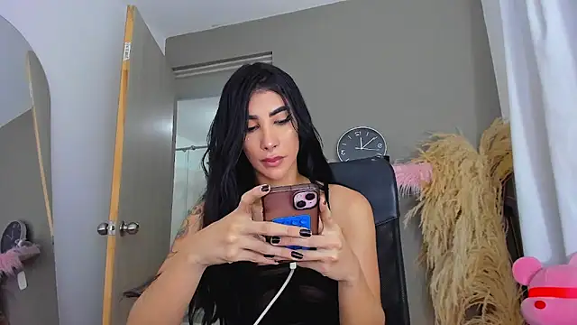 GarciaMilu online show from 11-30-25, 04:13