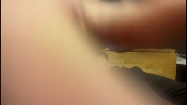 Snapshot of leanjamesdean chatting on 10-14-25, 10:42 leanjamesdean online show from 10-14-25, 10:42