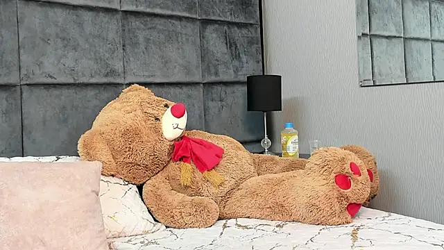 sharlotte w online show from 12-05-24, 04:06