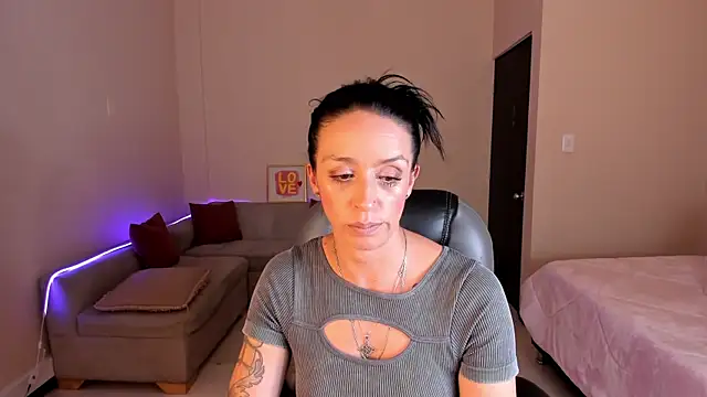 Kristen Garner online show from 05-04-26, 08:11
