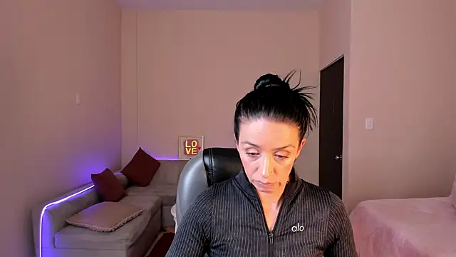 Kristen Garner online show from 05-16-26, 08:19
