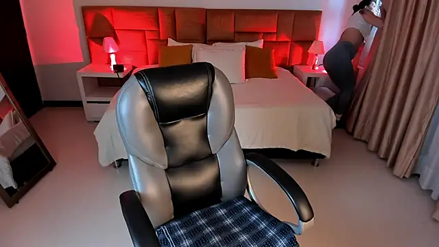 Kristen Garner online show from 10-03-25, 09:49