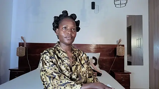 Snapshot of Elegant_Ebony chatting on 03-31-26, 07:43 Elegant Ebony online show from 03-31-26, 07:43