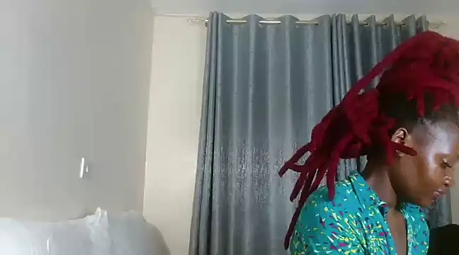 Snapshot of Elegant_Ebony chatting on 02-16-25, 01:47 Elegant Ebony online show from 02-16-25, 01:47