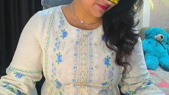 Snapshot of Maria_55 chatting on 02-28-25, 06:21 Maria 55 online show from 02-28-25, 06:21
